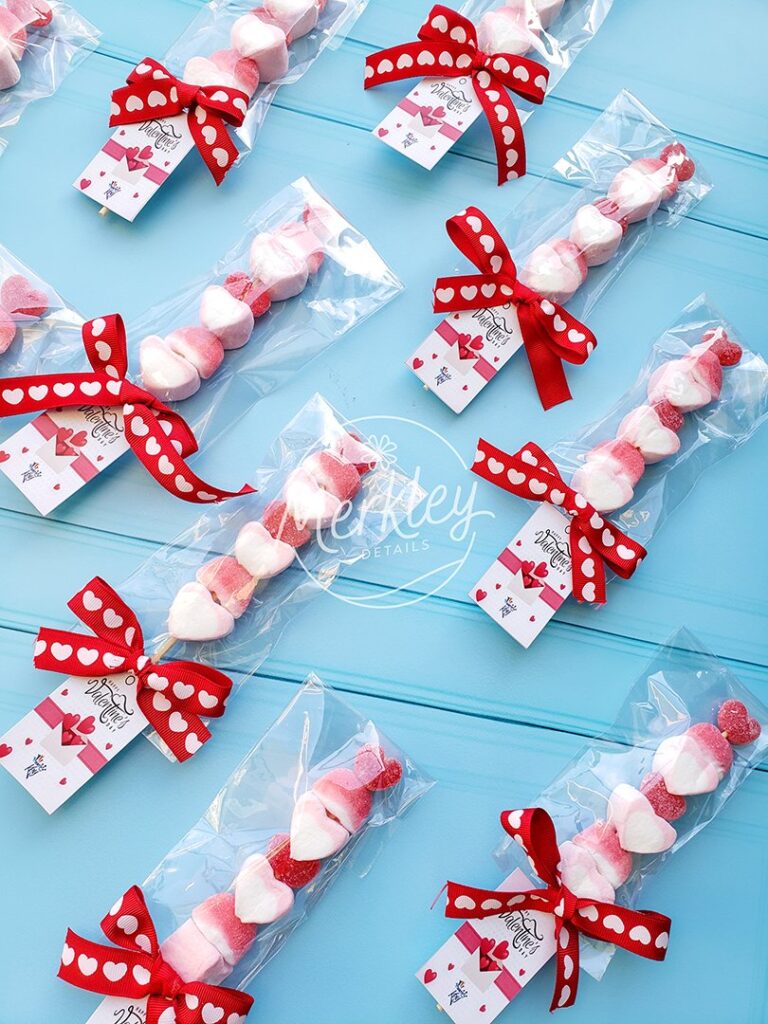 Pinchos frutales de dulces